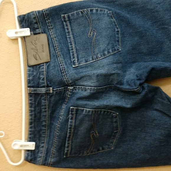 Silver Capris Size 30 - Picture 7 of 11